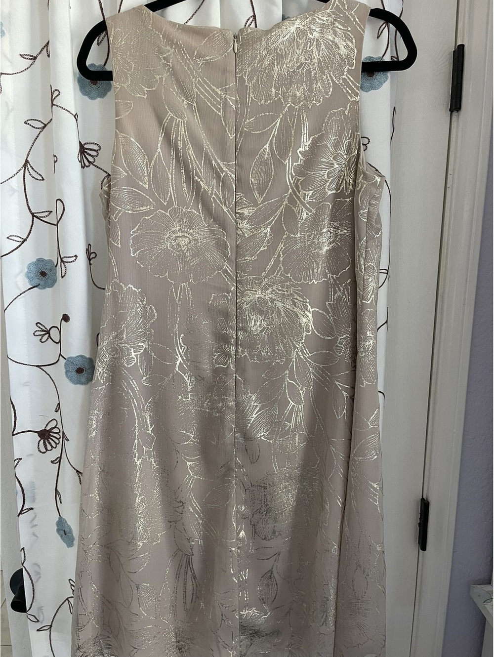 Ignite Evenings | 10 | Champagne Metallic Floral Dress - Picture 8 of 11